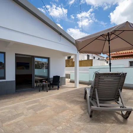 Casa Turalves - By Wehostmadeira