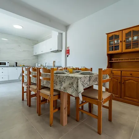 Lantgård Casa Turalves - By Wehostmadeira *