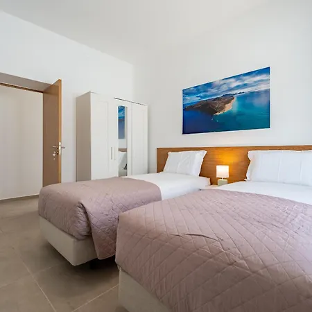 Casa Turalves - By Wehostmadeira Porto Santo